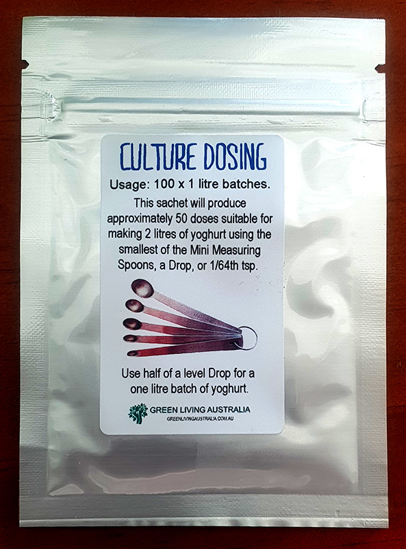 Dosing advice label on sachet.