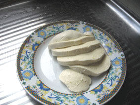 Making Mozzarella Making Mozzarella