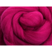 Merino Sliver / Fibre - Magenta - 100 grams